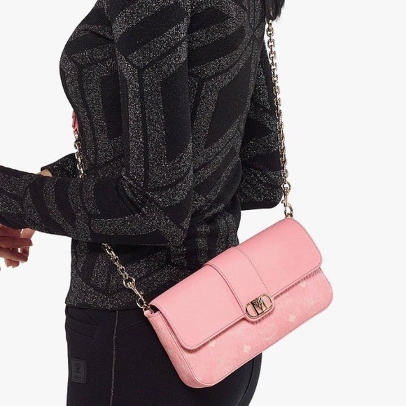 MCM Handbags - 🌸🌸NWT MCM Beautiful leather Bag